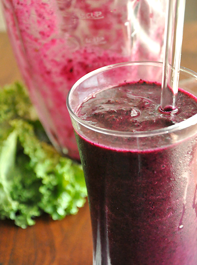 Purple Power Detox Smoothie with blueberries and beets
