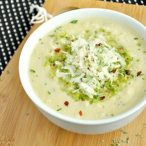 Cheesy Cauliflower Soup with Asparagus Pesto