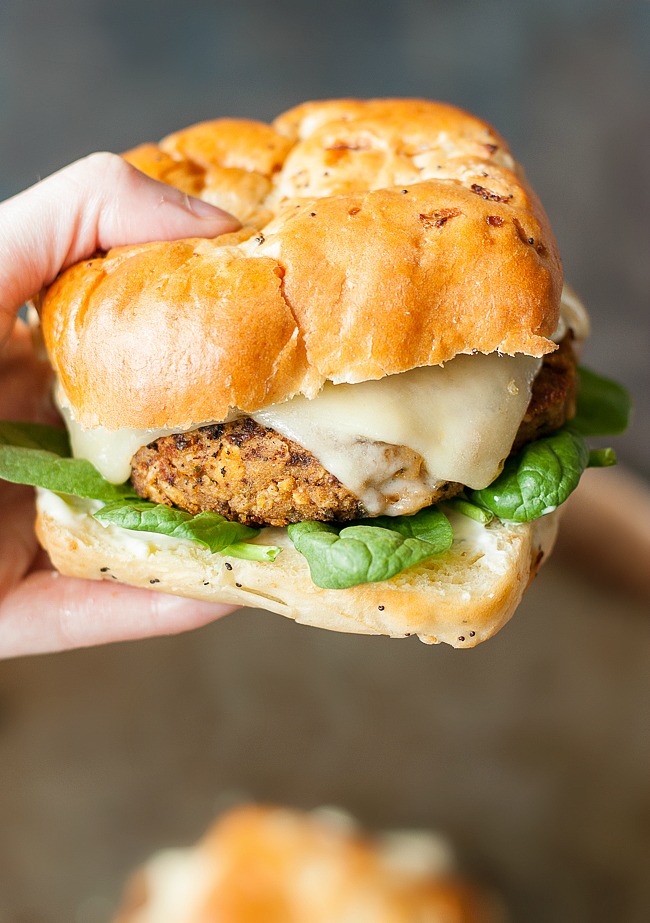 Butternut Black Bean Burgers :: Say hello to your new favorite veggie burger!