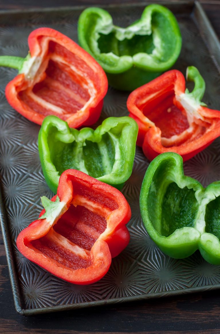 Cheesy Spinach Stuffed Peppers - Peas and Crayons