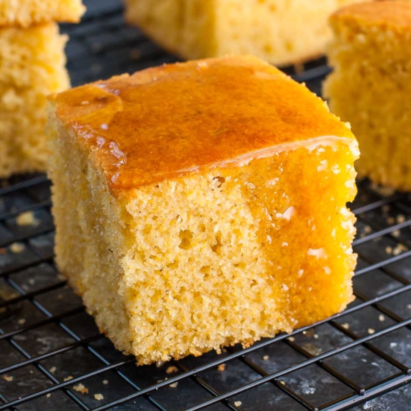 Easy Homemade Cornbread Recipe - Peas and Crayons