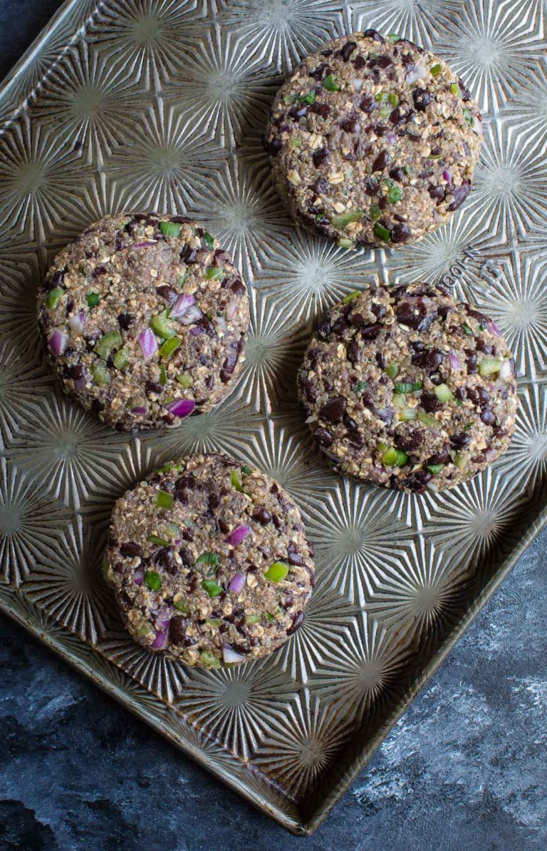 Quinoa Black Bean Veggie Burgers Recipe - Peas and Crayons