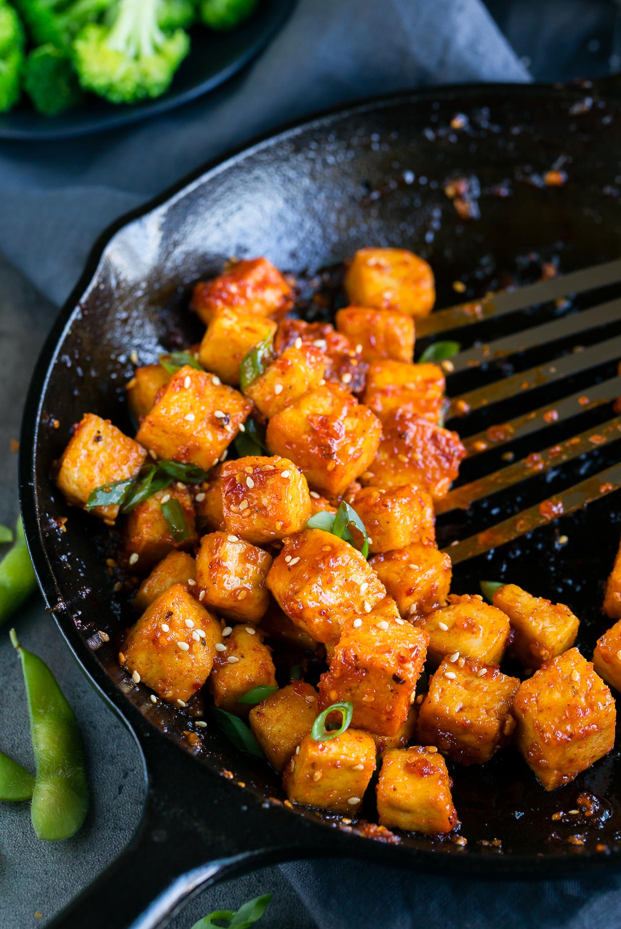 Sweet and Spicy Sriracha Tofu Recipe