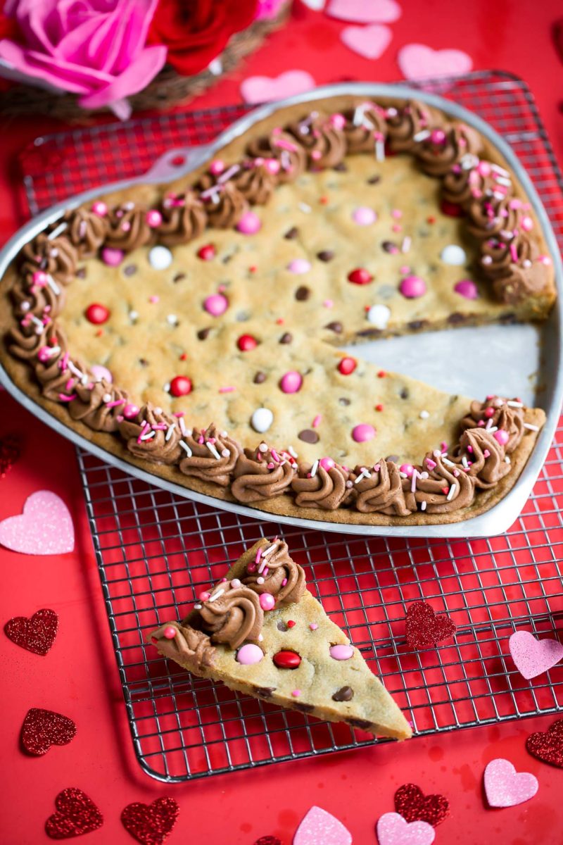 Valentine's Day Cookie Cake Heart
