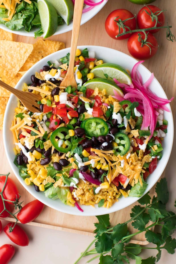 Black Bean Burrito Bowls - Peas and Crayons