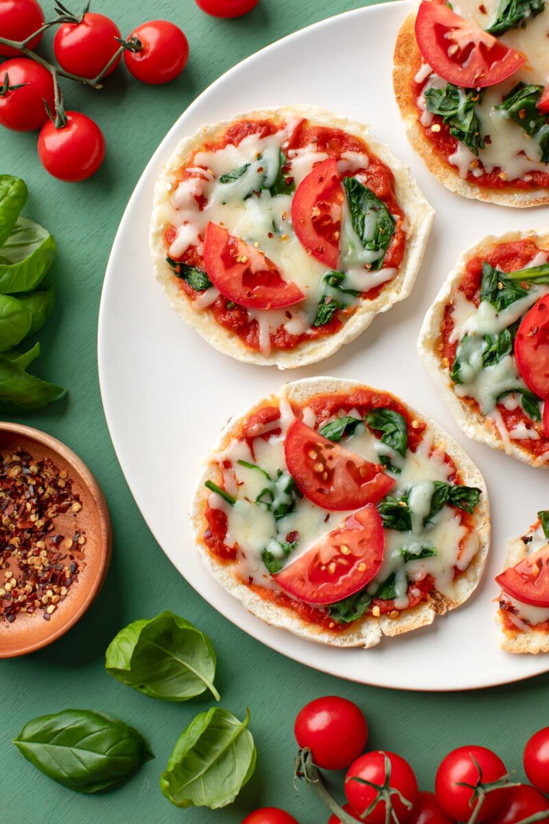 Mini Pita Pizzas with Spinach and Tomato