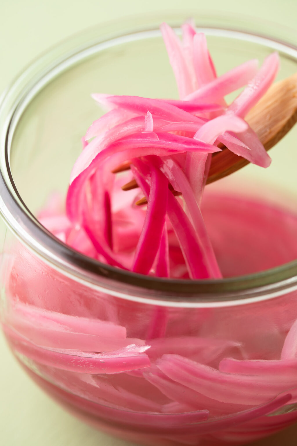 Quick Pickled Red Onions - Peas and Crayons