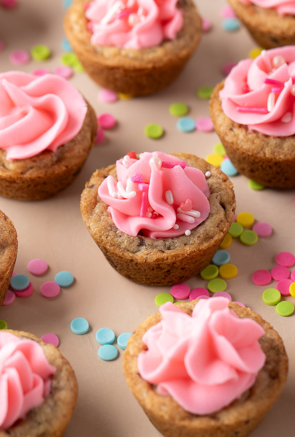 Mini Valentine Cookie Cups