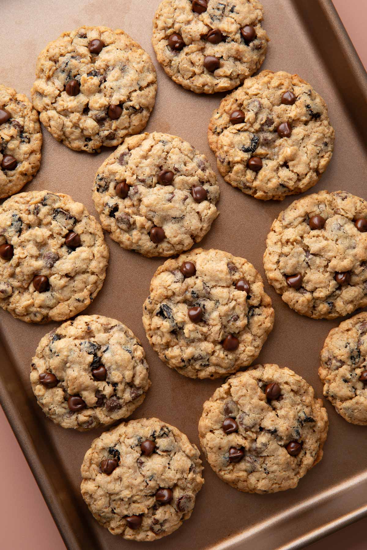 Chewy Oatmeal Cherry Cookies
